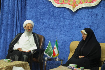 دولت مشکل مسکن و اشتغال جوانان را حل کند