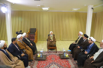 تصاویر / دیدار اعضای ستاد برگزاری تفسیر تسنیم با آیت الله العظمی جوادی آملی
