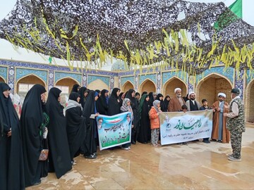 تصاویر/ سفر زیارتی راهیان نور خواهران طلبه برازجانی به مناطق جنوب کشور