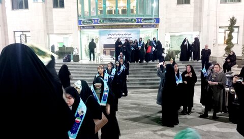 اعزام و بدرقه عمره دانش آموزی