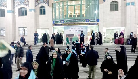 اعزام و بدرقه عمره دانش آموزی