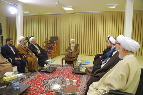 تصاویر / دیدار اعضای ستاد برگزاری تفسیر تسنیم با آیت الله العظمی جوادی آملی