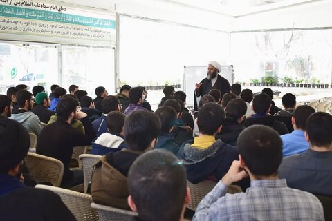 تصاویری از هشتمین دوره المپیاد علمی حوزه‌های علمیه کشور در مجتمع مفتاح مشهد