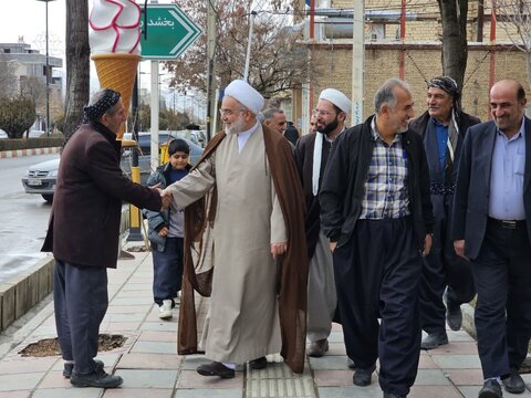تصاویر/حضور نماینده ولی فقیه در کردستان، در نماز جمعه اهل سنت شهر شویشه از توابع سنندج