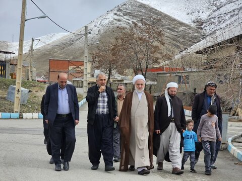 تصاویر/حضور نماینده ولی فقیه در کردستان، در نماز جمعه اهل سنت شهر شویشه از توابع سنندج