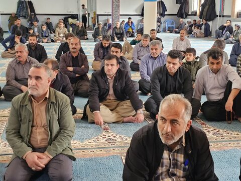 تصاویر/حضور نماینده ولی فقیه در کردستان، در نماز جمعه اهل سنت شهر شویشه از توابع سنندج