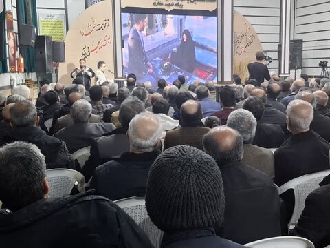 تصاویر/ هفدهمین یادواره شهدای سادات کاشان