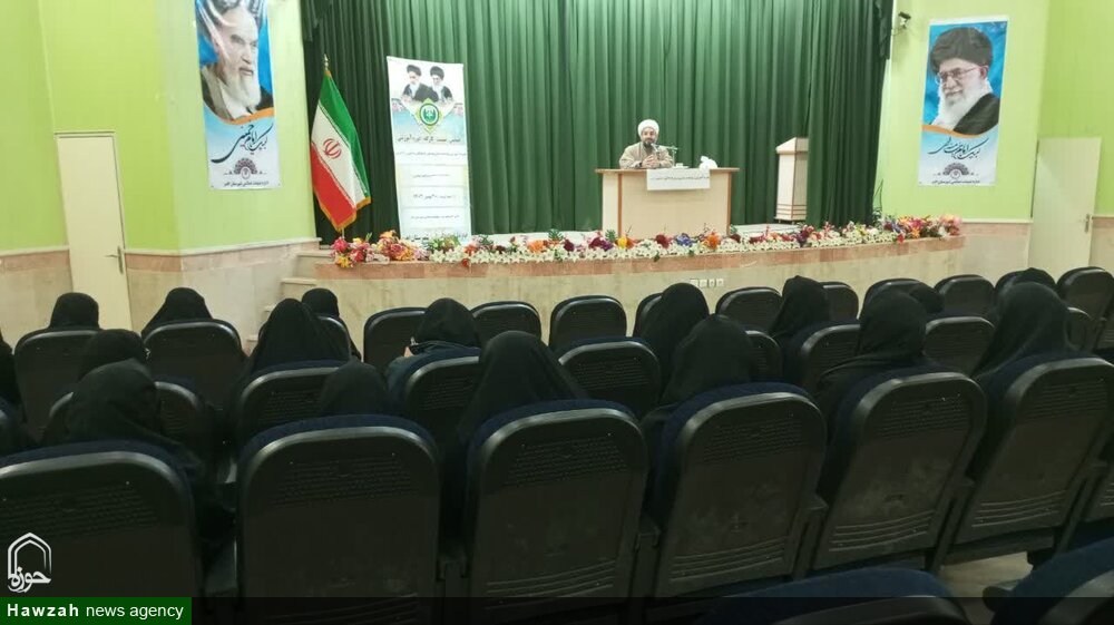 برگزاری دوره آموزشی "راه مربی" برای توانمندسازی مربیان فرهنگی و تربیتی در اهر