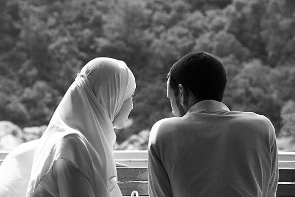 Tanguliza utakasifu (kujiheshimu) katika kuamiliana na asiyekuwa maharimu Tanguliza utakasifu (kujiheshimu) katika kuamiliana na asiyekuwa maharimu