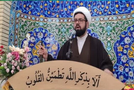 هشدار خطیب نماز جمعه صائین‌قلعه درباره تهدیدات نرم‌افزاری دشمنان