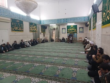 جلسه طلاب و فضلای شهرستان سنقرکلیایی برگزار شد