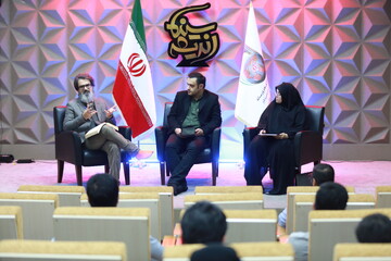 نشست تحلیلی فیلم «جوکر: جنون مشترک» از دیدگاه اندیشه اسلامی برگزار شد