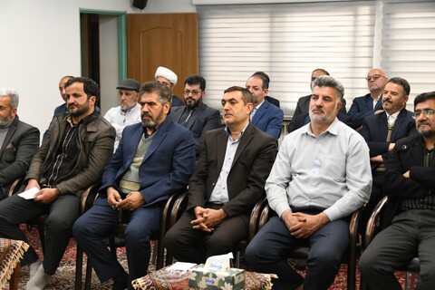 تصاویر|نشست مسئولان برگزار کننده مراسم های مذهبی شهر اصفهان با امام جمعه اصفهان