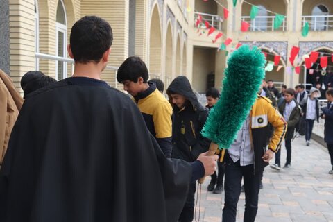 تصاویر/ حضور دانش آموزان شاهد اهل قلم در مدرسه علمیه امام خامنه‌ای ارومیه