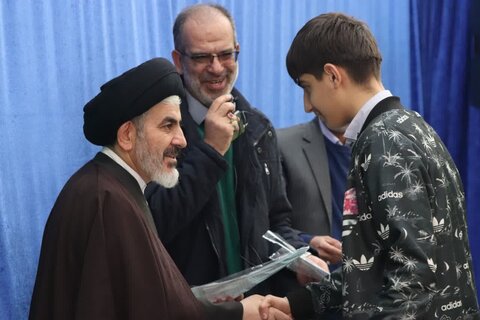 تصاویر/ حضور دانش آموزان شاهد اهل قلم در مدرسه علمیه امام خامنه‌ای ارومیه