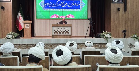 تصاویر/ همایش تهذیبی_تربیتی ویژه اساتید حوزه علمیه قم