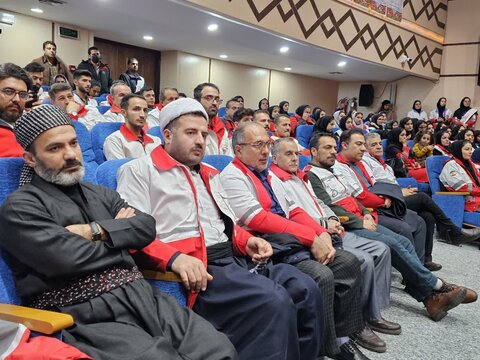 تصاویر/نخستین کنگره بین‌المللی ۲۵۰۰ شهید امدادگر دفاع مقدس و مقاومت یادواره ۲۲ شهید امدادگر کردستان