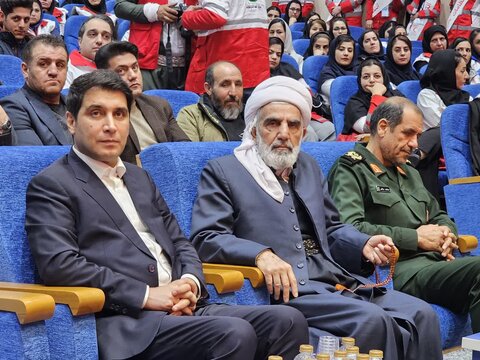 تصاویر/نخستین کنگره بین‌المللی ۲۵۰۰ شهید امدادگر دفاع مقدس و مقاومت یادواره ۲۲ شهید امدادگر کردستان