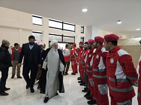 تصاویر/نخستین کنگره بین‌المللی ۲۵۰۰ شهید امدادگر دفاع مقدس و مقاومت یادواره ۲۲ شهید امدادگر کردستان