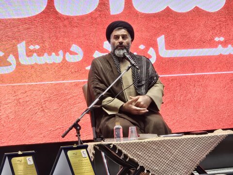 تصاویر/نخستین کنگره بین‌المللی ۲۵۰۰ شهید امدادگر دفاع مقدس و مقاومت یادواره ۲۲ شهید امدادگر کردستان