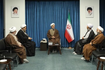 تصاویر / دیدار مدیر منطقه ۲ حوزه قائم مقام امور استانها با نماینده ولی فقیه در استان قزوین