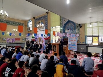 تصاویر/ مراسم جشن تکلیف دانش آموزان در میاندوآب