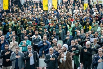 تصاویر/ بزرگداشت سید عزیز مقاومت در اراک/ طنین بانگ "لبیک یا نصرالله" در دیار آفتاب