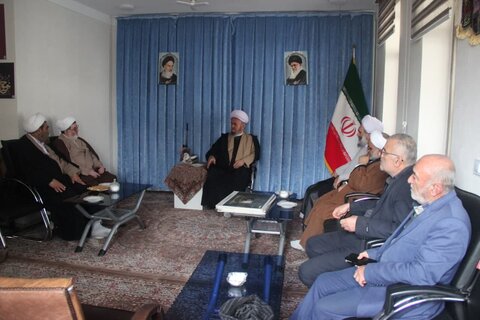 تصاویر / دیدار مدیر منطقه 2 حوزه قائم مقام در امور استانها با نماینده مردم قزوین در مجلس خبرگان رهبری