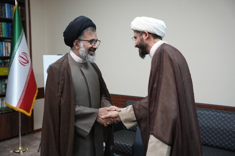 تصاویر/ نشست همفکری فرهنگی و تبلیغی شهرستان فردیس با حضور گروه اخلاق موسسه امام خمینی (ره)