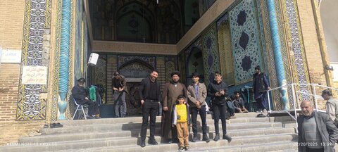 تصاویر/ اردوی زیارتی طلاب مدرسه علمیه امام موسی کاظم(ع) بَرزُک به مشهد اردهال کاشان