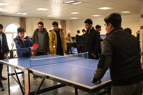 تصاویر/  بازدید دانش آموزان  مدرسه متوسطه شهید آهنگری ارومیه از مدرسه علمیه امام خامنه‌ای ارومیه