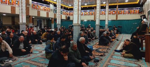 تصاویر/ مراسم شام غریبان شهیدان سید حسن نصرالله و سید هاشم صفی الدین در شهر کشاورز