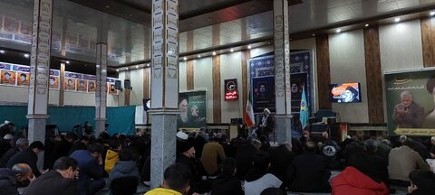 تصاویر/ مراسم شام غریبان شهیدان سید حسن نصرالله و سید هاشم صفی الدین در شهر کشاورز