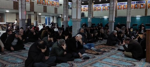 تصاویر/ مراسم شام غریبان شهیدان سید حسن نصرالله و سید هاشم صفی الدین در شهر کشاورز