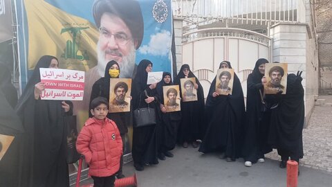 تصاویر/اجتماع اناعلی العهد، گرامیداشت شهید سیدحسن نصرالله در محلات