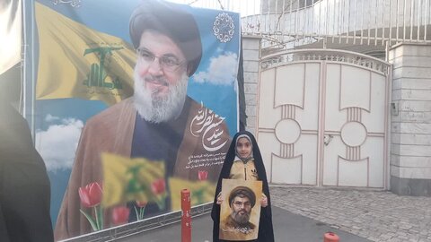 تصاویر/اجتماع اناعلی العهد، گرامیداشت شهید سیدحسن نصرالله در محلات