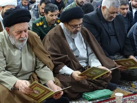 تصاویر/  مراسم‌ بزرگداشت شهدای مقاومت در مسجد جامع ماکو