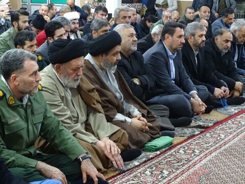 تصاویر/  مراسم‌ بزرگداشت شهدای مقاومت در مسجد جامع ماکو