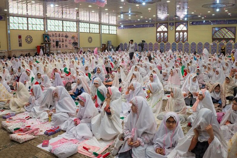 برگزاری جشن تکلیف ۲۰۰۰ نفری در مسجد النبی(ص) شهر کرمانشاه+ عکس