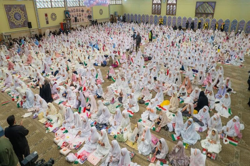 برگزاری جشن تکلیف ۲۰۰۰ نفری در مسجد النبی(ص) شهر کرمانشاه+ عکس