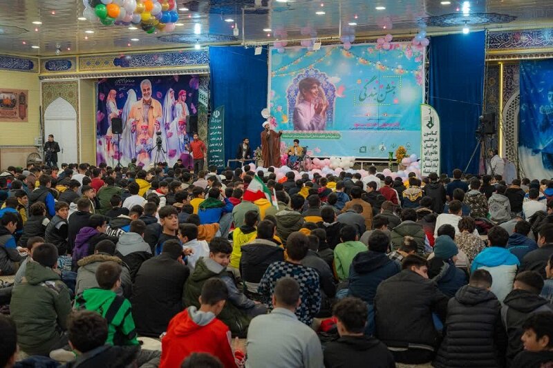 برگزاری جشن تکلیف ۲۰۰۰ نفری در مسجد النبی(ص) شهر کرمانشاه+ عکس