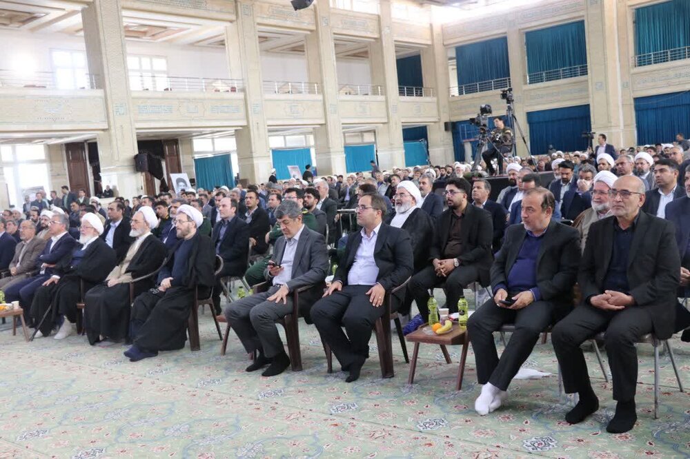 فیلم| برشی از سخنرانی آیت الله اعرافی در دهمین اجلاس استانی نماز