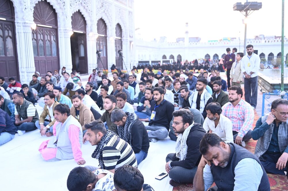 لکهنو در سوگ قهرمانان مقاومت؛ مراسم باشکوه بزرگداشت شهید سید حسن نصرالله و شهید هاشم صفیالدین