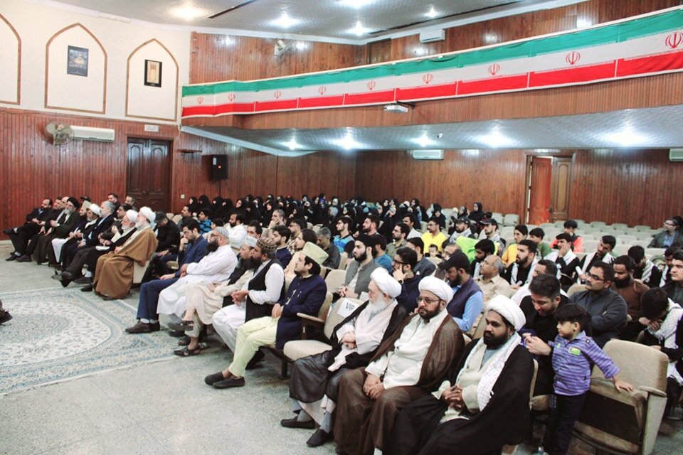 علامہ شبیر میثمی کی خانہ فرہنگ جمہوری اسلامی ایران کراچی میں منعقدہ تقریب "انّا علی العہد" میں خصوصی شرکت کی اور خطاب