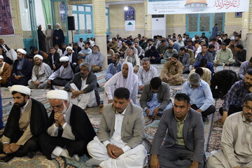 تصاویر/ مراسم گرامیداشت شهید نصرالله با حضور مردم غیور شیعه و سنی در شهرستان ایرانشهر