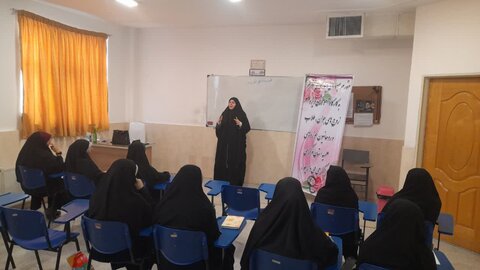 تصاویر/کارگاه آموزشی ویژه زوج های جوان در ساوه