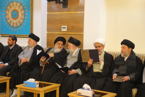 تصاویر / مراسم بزرگداشت آیت الله مستجابی در موسسه آل البیت (ع)