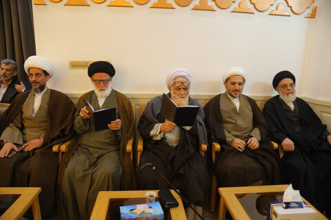 تصاویر / مراسم بزرگداشت آیت الله مستجابی در موسسه آل البیت (ع)