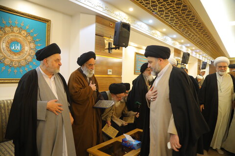تصاویر / مراسم بزرگداشت آیت الله مستجابی در موسسه آل البیت (ع)