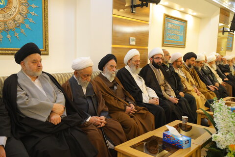 تصاویر / مراسم بزرگداشت آیت الله مستجابی در موسسه آل البیت (ع)